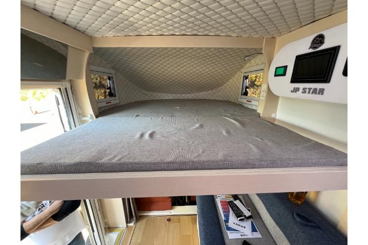 ハッピーワンプレミアム 車内