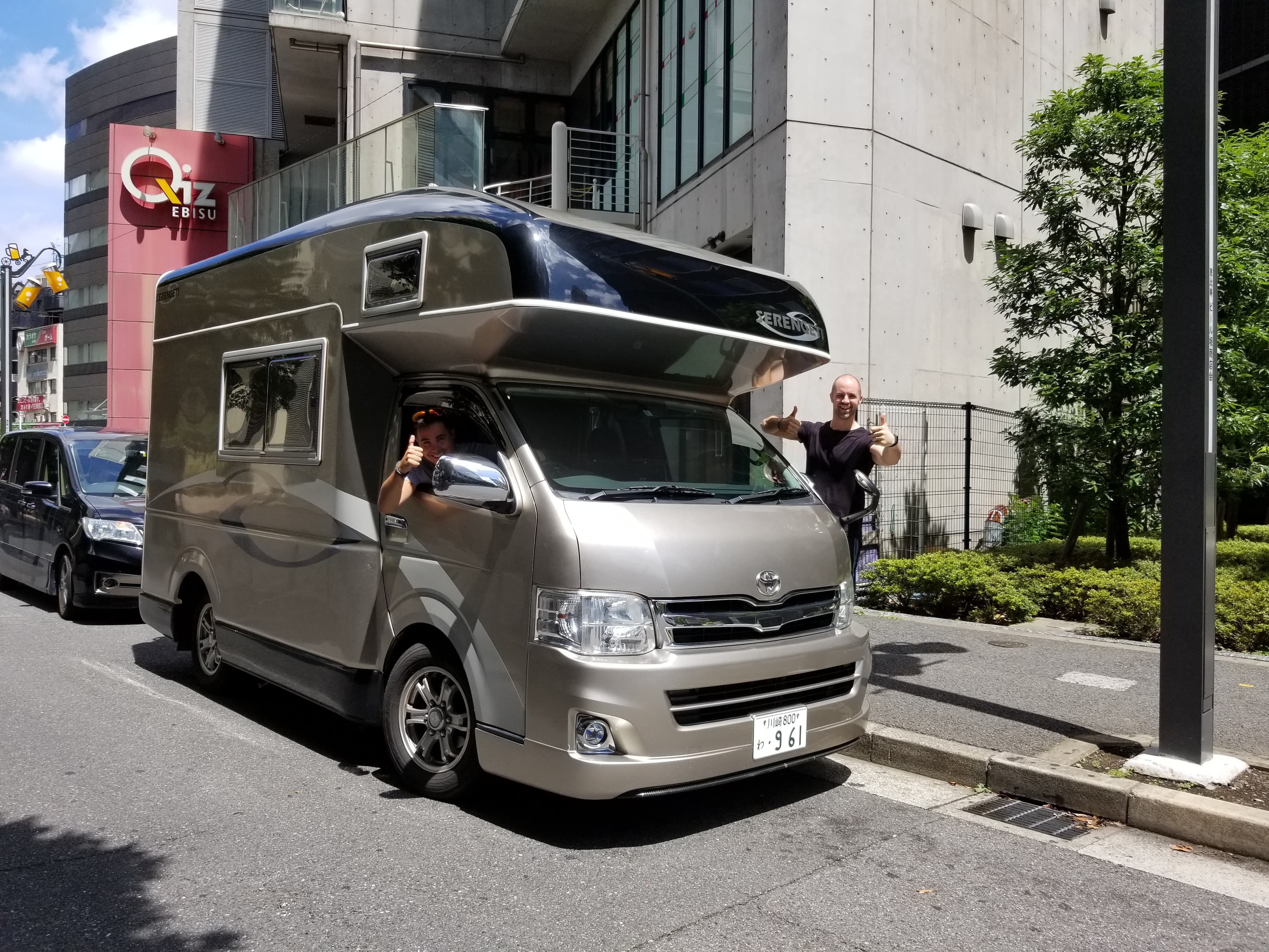 39090165_648001442265667_6474037911611244544_n