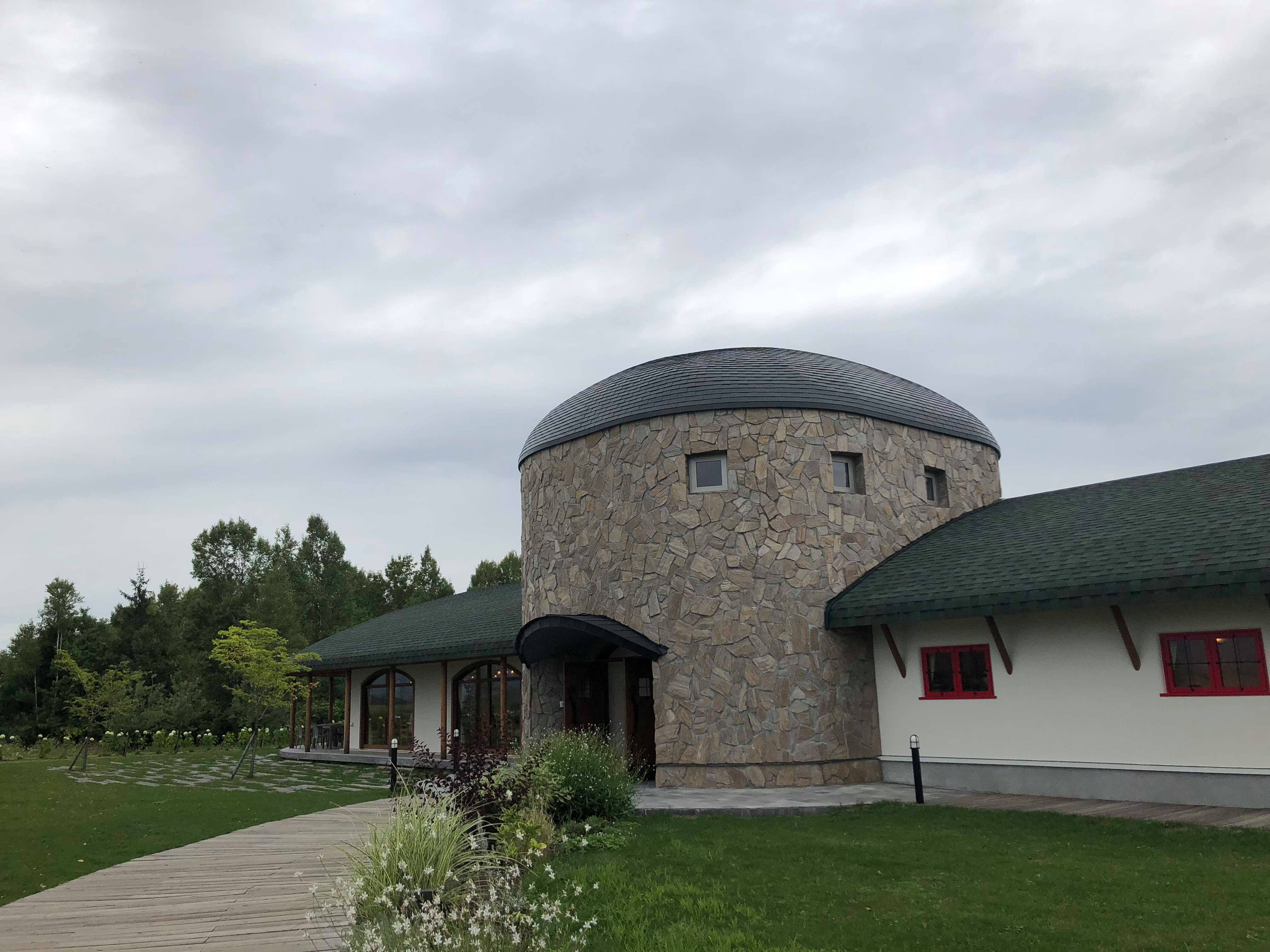 40157798_317467442146971_7284649762517680128_n